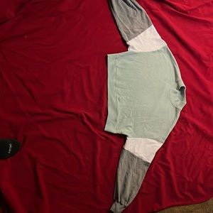 Hollister crop sweatshirt green/white/gray